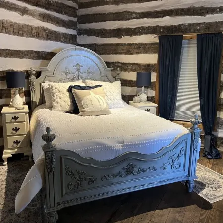 Cabin off the Square
