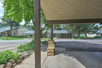 Spacious Condo on Golf Course w/Fireplace, Firepit, Patio and 2 Fishing Badges!