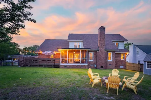 Hanahan Haven GameRoom Bikes FirePit Dog & Family Friendly