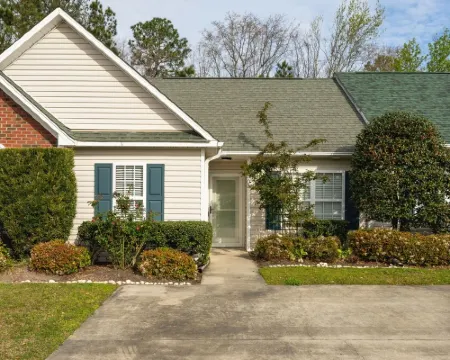 Quiet Boho Townhouse; 15 Min to Beach 錫爾弗萊克酒店