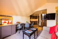 DoubleTree by Hilton London Kensington Hotel in zona Dana Centre