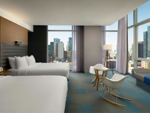 Aloft Chicago Downtown River North