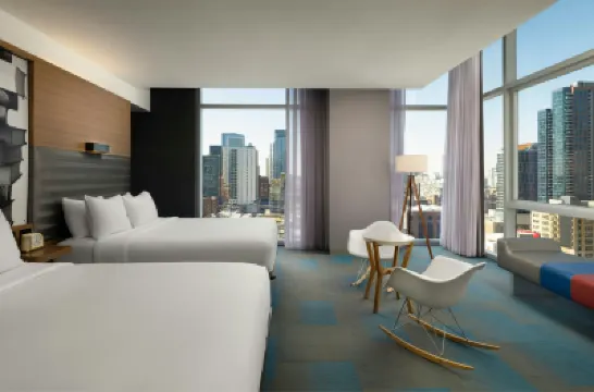 Aloft Chicago Downtown River North Hotels near Wrigley Building
