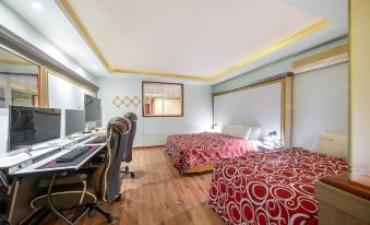 Gunsan Hotel Cello