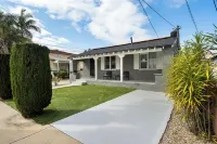 Classic Inglewood LAX Bungalow House Parking W/D