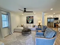 Newly Renovated 3 BR House-PERFECT Location, Walk to The Square!