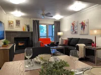 Canyon Lodge CHAMONIX Condo. Minutes Walk From Lifts.