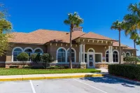 Luxury Gated Complex 5Bed/4Bath, South Facing Pool, No Rear Neighbours