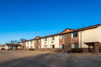 Super 8 by Wyndham Oelwein Hotels in Fayette County