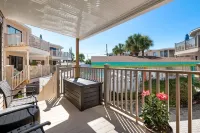 Sunny Side Up 2 bed 2 bath steps to the gulf! - 3-Star