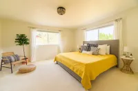 "The Langley House", walk to downtown, newly remodeled, family friendly! Hotels in Langley