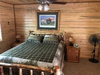 Outstanding Crandall Cabin minutes from Yellowstone, ready for your adventure!