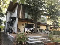 Beautiful newly updated home in Boulder! Entrance on side of house up stairs. - Apartments