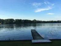 Cozy little cottage on beautiful Pine Lake Hotels in Barry County