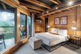 The Architect's Retreat by Oregon Coast Modern @ Neahkahnie Beach