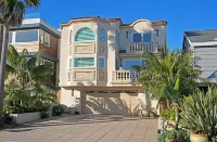 Beachfront -escape to California’s best kept secret Silverstrand Beach.