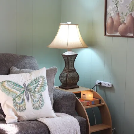 Cozy Second-Floor Stylish & Comfortable Stay