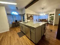 Hot tub 3miles from Cripple Creek Secluded pet friendly