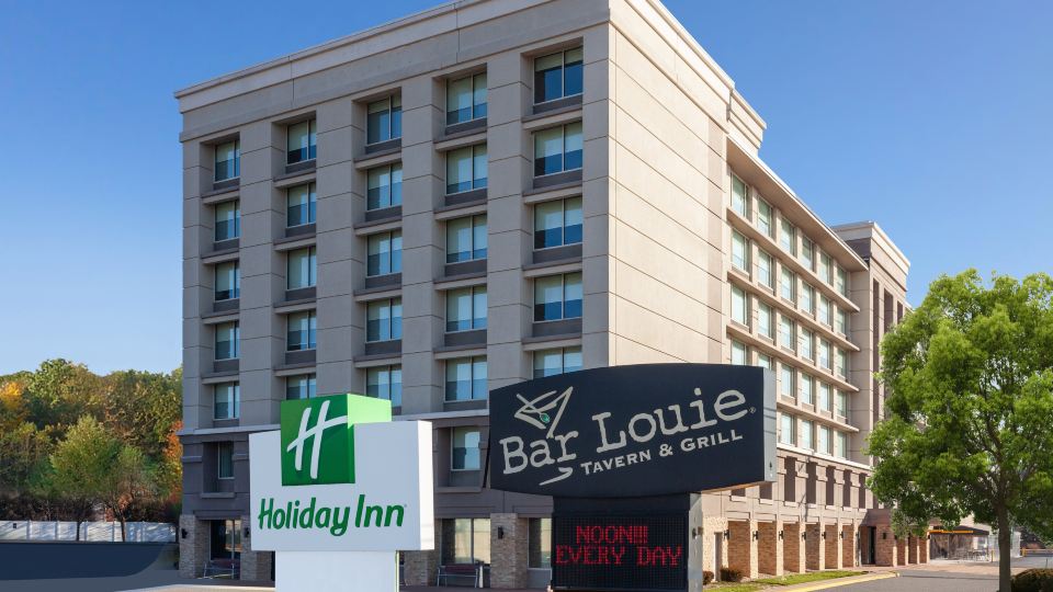 Holiday Inn CHICAGO OAKBROOK by IHG