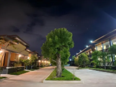 Green Forest Resort Các khách sạn gần Wat Sanuan