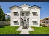 Townsville Suites