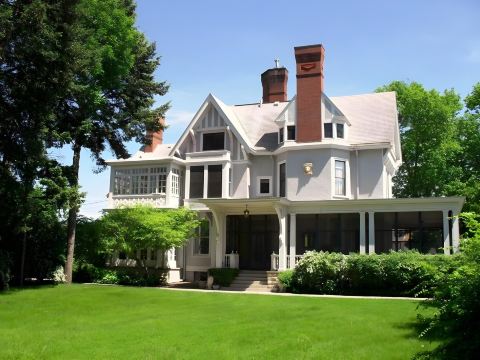 Alexander Mansion Bed & Breakfast