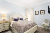 MARCH LAST MINUTE AVAILABLE!