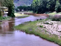 River Bank Resort Hotel di Mae Sariang