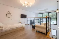 Geoje Theview Kids Poolvilla