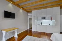 Stay in the Heart of Porto!
