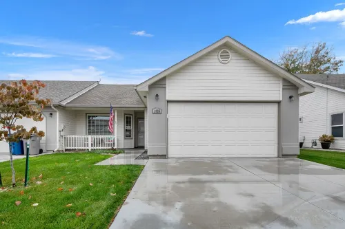 Cozy Cottage: relaxing retreat, pet and family friendly - 3-Star