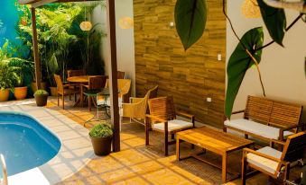 Aparthotel Guijarros