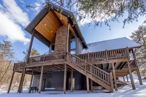 Private Cabin|Pool Access|Fireplace on Deck|Firewood|Lake/Waterfalls-Golf-Xtras