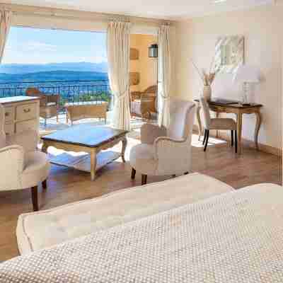 Bastide de Tourtour Rooms