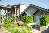 Danlee Overnight Accommodation Hotels in Central