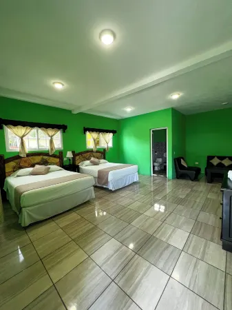 Hotel Pazifico en Monterrico Отели в г. El Conacaste