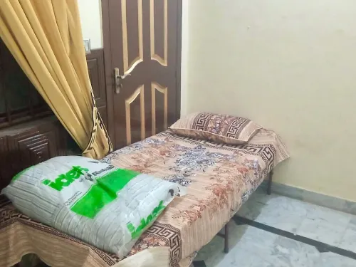 Room-Room Serene Retreat in Rawalpindi -