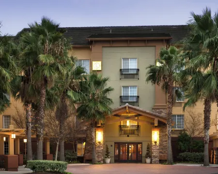 Larkspur Landing Extended Stay Suites Hillsboro Hotels in Hillsboro