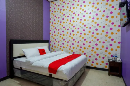 RedDoorz Near Stasiun Kebumen Отели в г. Pejagoan