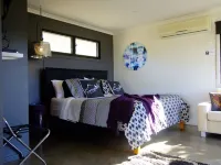 Deshons Country Retreat Hotels in Kingaroy