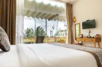 Naomi Resort Hotels in Hàm Ninh