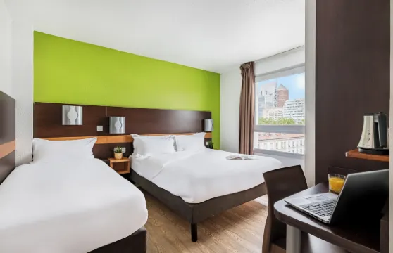 克拉瑟里昂火車站迪烏首映酒店