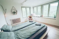 Furu Hostel & Café Hotels in Leknes