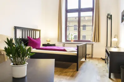 グウニ モペラ B UB ライプツィヒ大学周辺のホテル