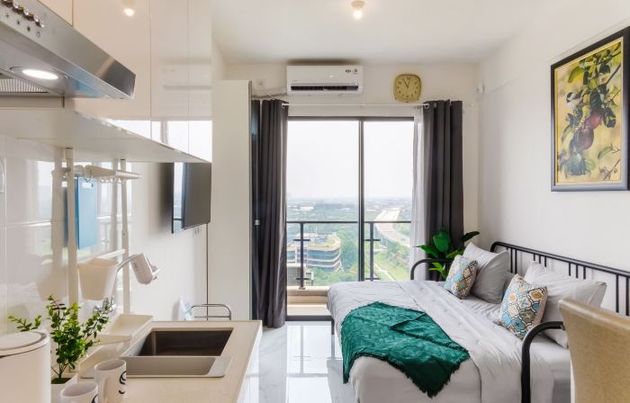 Arka by TwoSpaces Studio @Skyhouse Apartment