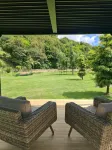 Private Country Cottage Hotels in Парапарауму