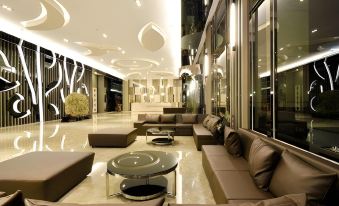 Tsun-Huang Hotel