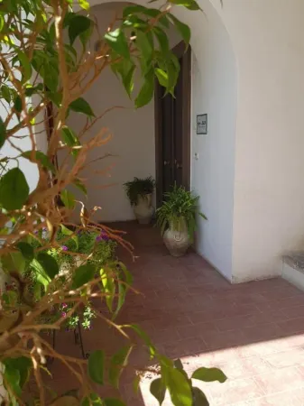 Art in B&B Отели рядом со станцией Salerno Railway Station