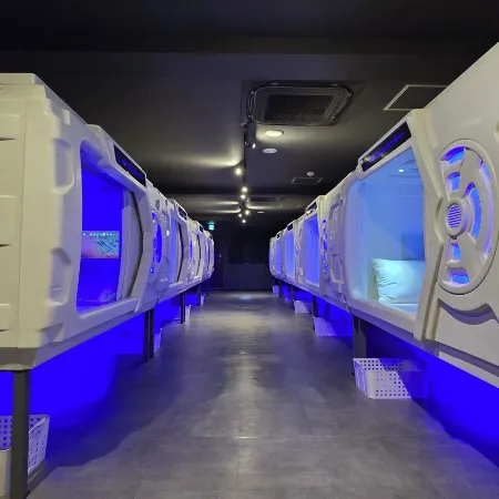 HOTEL GALAXY POD