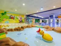 Forest Trails & Pool Nearby Hotels in Borger